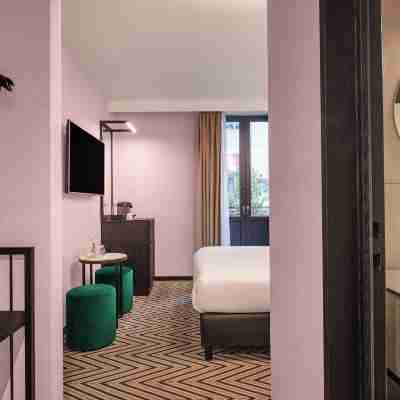 Numa Brussels Royal Galleries Rooms