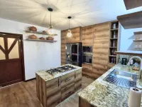 Luxury 2BR/2BA with Jacuzzi - 7 min walk to Ocean
