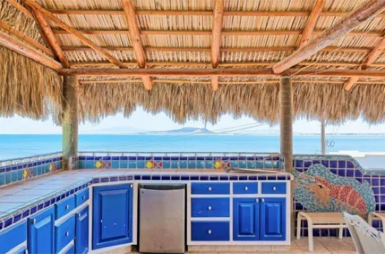 Vacation Getaway Steps from the Water!