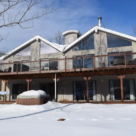 Beautiful Hunter Mountain Four Season House-Bar Room, Gym, Views