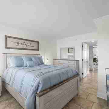 Beachside Bliss: Private 1-Bedroom Hideaway Rooms