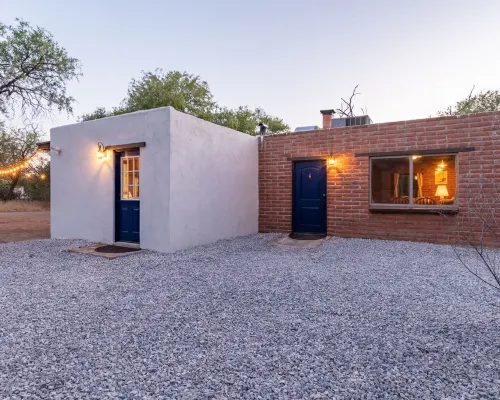 Remodeled Ranch House on 3 acres with Horse Facilities Hotels in Tanque Verde