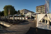 Appartement Direkt am Wörthersee mit Privatstrand und Reserviertem Parkplatz Hotels in 
