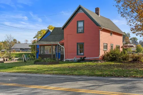 Whimsy Cottage - Perfect ski cottage & discounted lift tickets