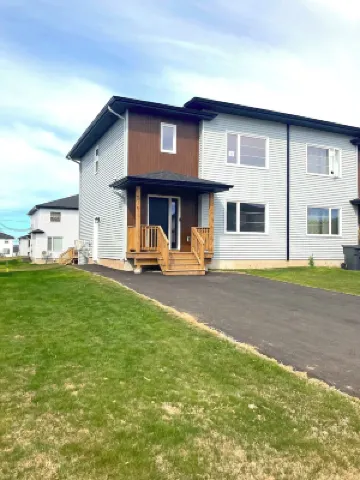 Cozy Suite in Brand New 2024 Home