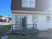 Private duplex in Roxbury near Hospital/Arena - Pet Friendly