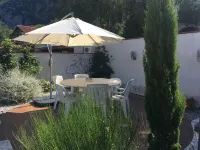 Superbly Equipped, Spectacular Views, Infinity Pool and Jacuzzi