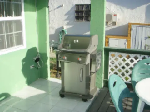 White Sands Retreat - Beachside at Beacon Hill