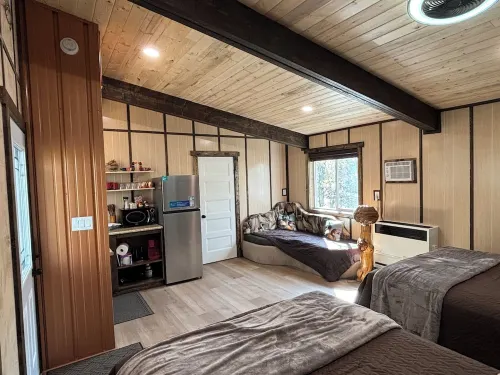 Payne Lake Wilderness Huts - Duck Blind 카드스톤 카운티 호텔