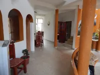 Big and beautiful house, well located close to la madera beach, downtown Zihua