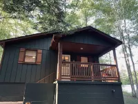 Hilltop Cabin at Wood Creek Lake Các khách sạn gần Daniel Boone National Forest