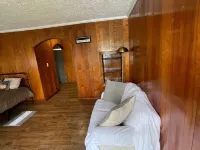 Spacious Renovated Ranch Retreat near Tackett Creek & Cumberland Gap Park, & LMU Hotels in Middlesboro