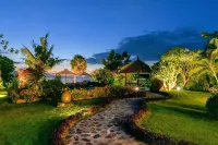 Direct beachfront 4BR/BR villa in tropical garden. Villa chef, villa pool, WiFi Hotels near Apotek Mulia Farma 8