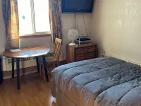 Bear Paw Inn Hotels in Dillingham
