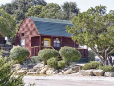 Top of the Hill RV Resort & Cabins Hoteles en Comfort