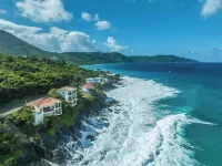 Oceanfront villa with outstanding views, salt-water plunge pool, wifi and AC.