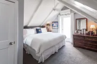 Queen Vic Guest House