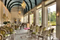 Van der Valk Hotel Kasteel Terworm Отели в г. Керкраде