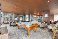 Distrito Revolution Suites -  Apartamentos vacacionales