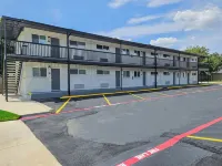 1902 Studios - Apartments