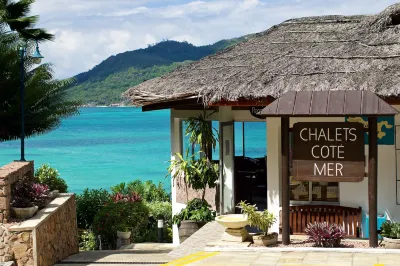 Chalets Cote Mer Hotels near Curieuse