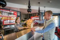 โลจิส โฮเทล ร้านอาหาร เล ฟรุตีเย - ที่มีบาร์