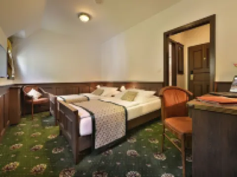 Hotel Podhrad Hotele w: Hluboka Nad Vltavou