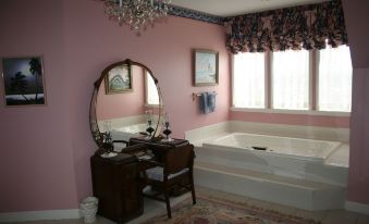 Heron Cay Lakeview Bed & Breakfast