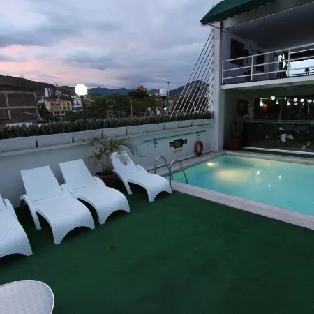 Hotel San Fernando Real