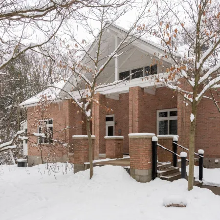 Pigeon Creek Inn - Adults Only