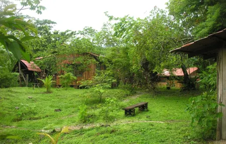 Posada Cerro Escondido Отели в г. Пунтаренас (кантон)