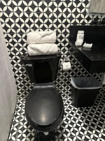 スイーツ サンタ ノーチェ サン・ミゲル教区教会周辺のホテル