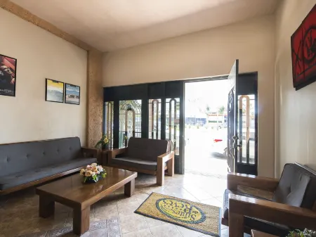 Suites de Reyes Отели в г. Ирапуато