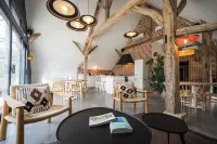 La Grange de Léonie, Chambres d'hôtes Avec Piscine et Spa - Pensions