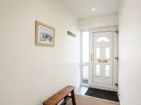 Neaudd Wen Hotels in Llanfair-Mathafarn-Eithaf