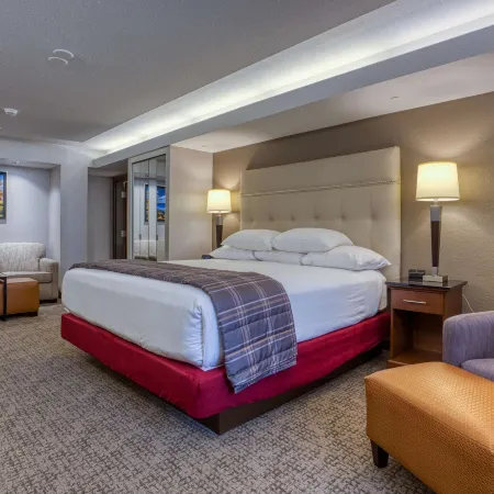 Drury Inn & Suites St. Louis Fairview Heights