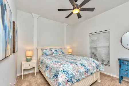 Paradise found, Peaceful Lely Resort Home! Players club access available.