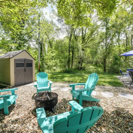 1 Mi to Indiana Dunes Nat'l Park: Home w/ Patio!