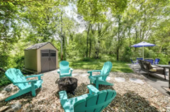 1 Mi to Indiana Dunes Natl Park Home with Patio!