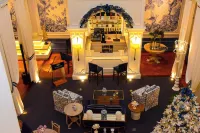 Parc Royale Suites Hotel