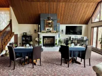 Otter Creek Eau Claire Altoona Hotels in Seymour