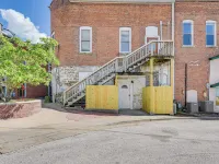 Pet-Friendly Downtown Fulton Apt w/ Smart TV! Hoteles en Fulton