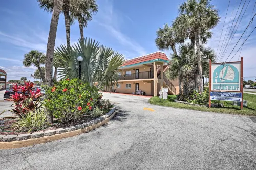 Walk to Crescent Beach: Condo w/ Pool Access - 3 tähden
