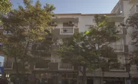 B45 - Main Avenue 2 Bed Apartment - Homestays
