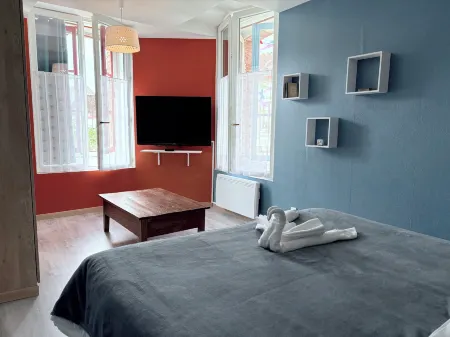 Au Richebourg Nogent Отели в г. Барбюиз