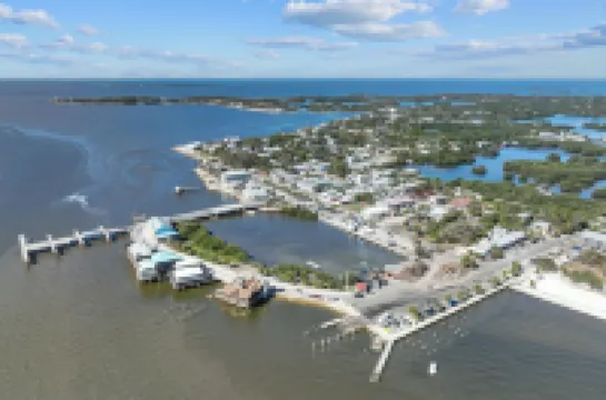 Beach and Pool Access at Condo on Cedar Key!