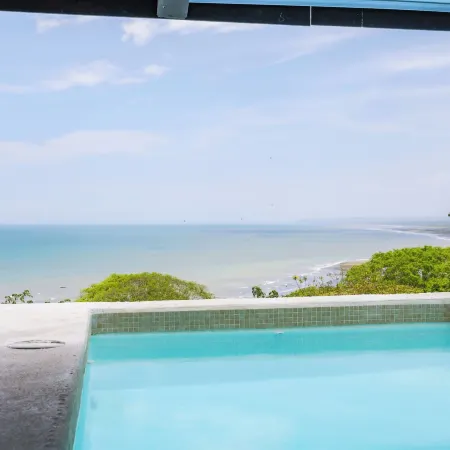 Akua Suites Ocean View