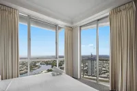 Chevron Renaissance - Private Apartments Hotels in Surfers Paradise