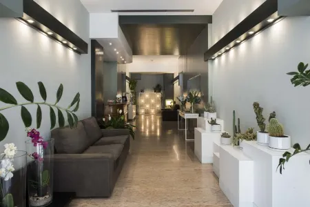 Hotel Montestella Отели рядом с достопримечательностью «Arechis Castle»