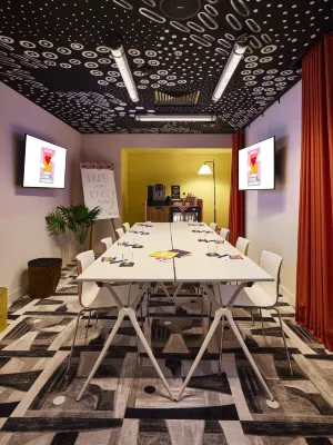 Mama Shelter Paris la Défense Espaces Affaires Photos